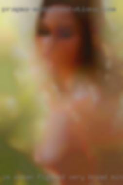 I'm woman figured very broad minde and love to chat.